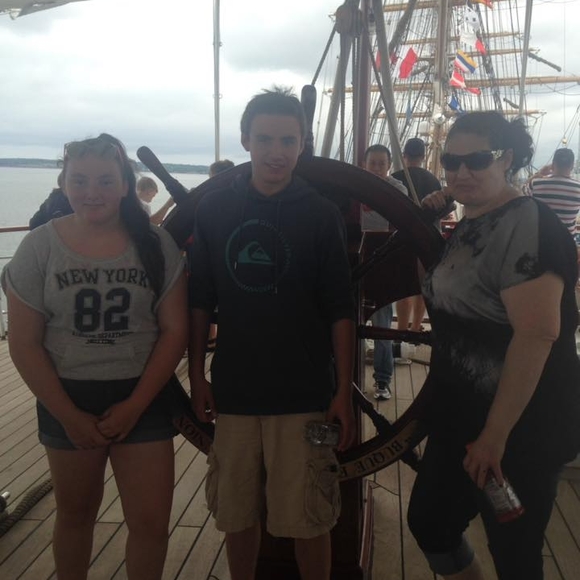 Meet your Posher, Pam - Picture 1 of 1